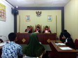 PRAKTEK PERSIDANGAN PIDANA SEMU PRAKTEK PERSIDANGAN PIDANA SEMU